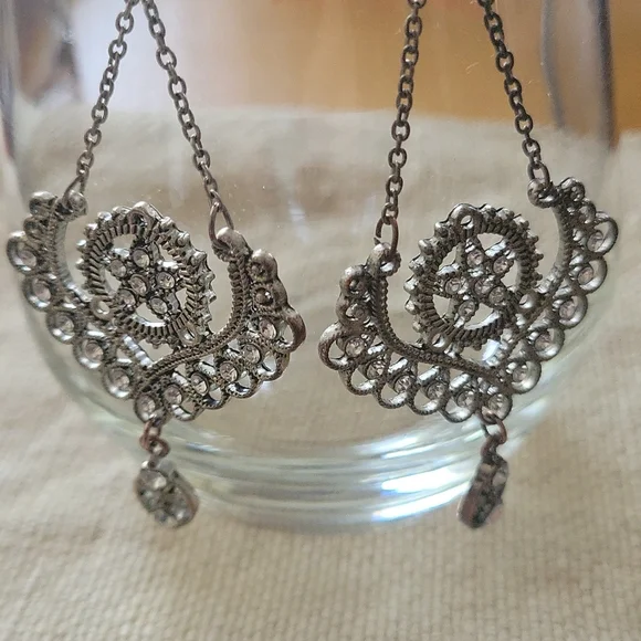 2 Pairs Silver and Rhinestone Chandelier Earrings. - Picture 4 of 5